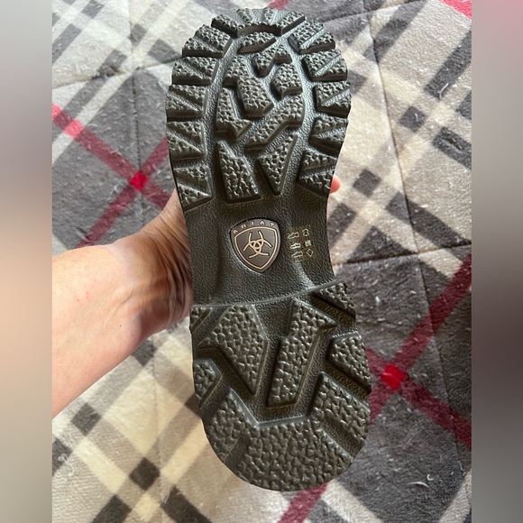 New Ariat Fatbaby Leather Boots with Animal Print - Picture 2 of 3